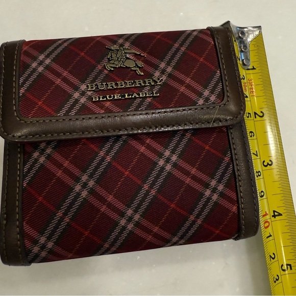 BURBERRY BLUE LABEL WOMEN’S WALLET. Red, black, white w/ Brown leather trim - Picture 13 of 13